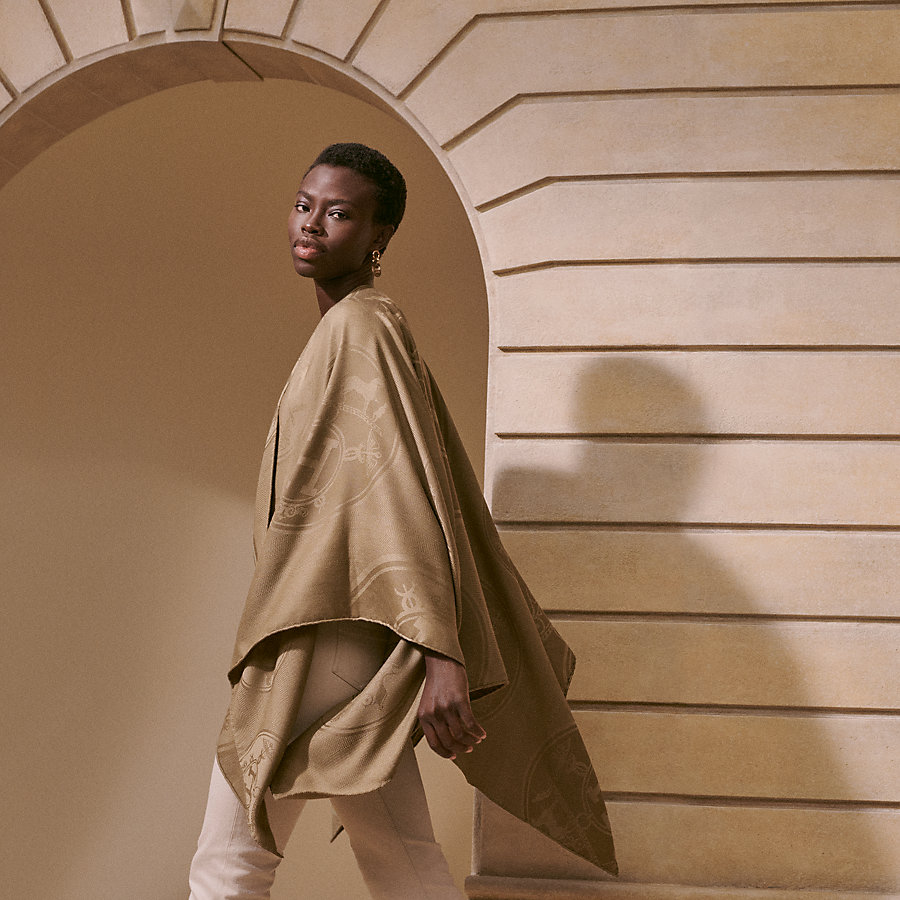 New Libris poncho | Hermès Hong Kong SAR New Libris poncho | Hermès Hong Kong SAR